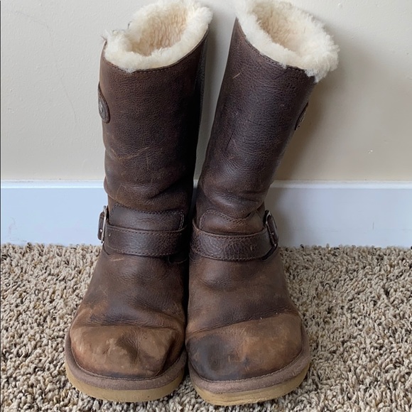 UGG AUSTRALIA - Picture 2 of 7